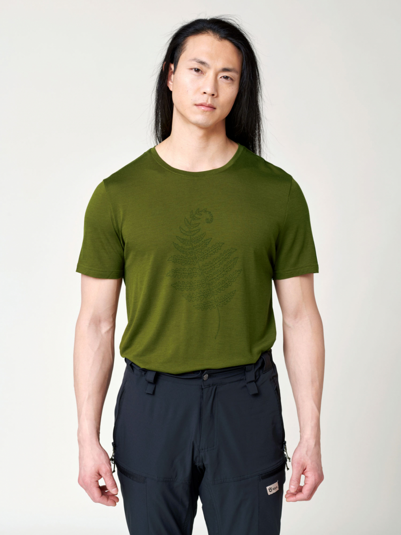 Men's Merino T-shirt - Green Fern in the group Men's / Hoodies & sweaters - Men's / T-shirt - Men's / Merino t-shirt - Men's at Röyk (1855851_r)